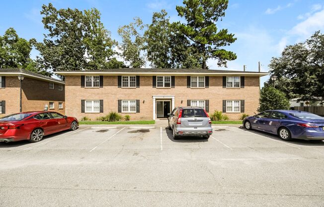 1 bed, 1 bath, 750 sqft, $1,400, Unit A6