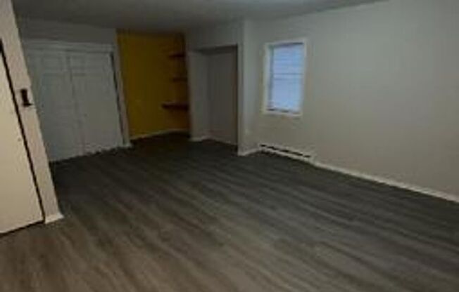 Studio, 1 bath, $975, Unit 1