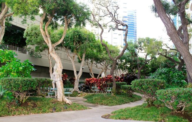 2 beds, 2 baths, $3,800, Unit 1350 Ala Moana