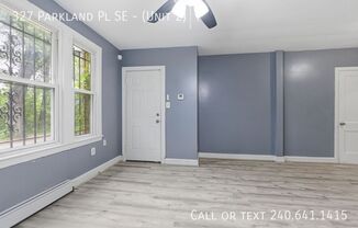327 PARKLAND PL SE