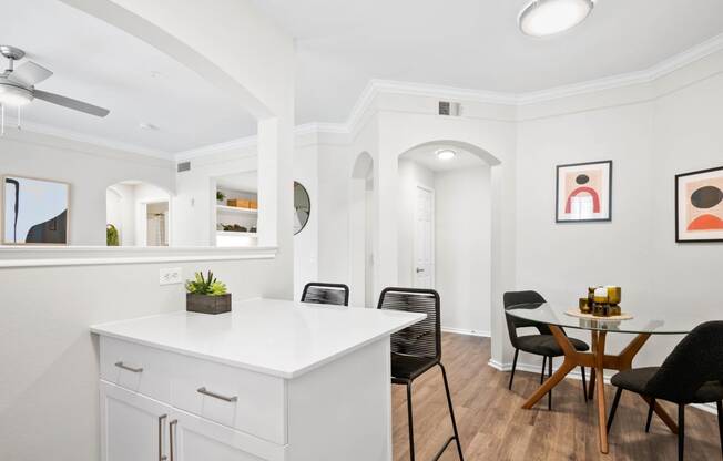 Mission Gate Plano Apartments