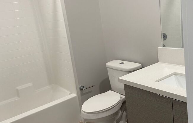 Studio, 1 bath, 574 sqft, $2,095, Unit Unit 209