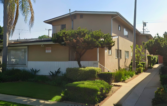 10942-10948 Crenshaw Blvd (Hexagon Eagles LLC)