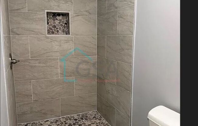 3 beds, 2 baths, 1,162 sqft, $1,500, Unit 8 Bradley Street-1