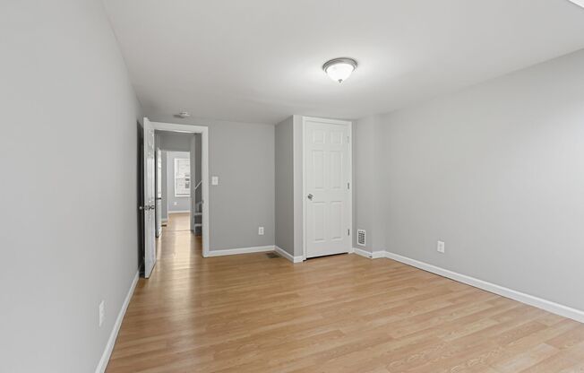 Spacious 4-Bedroom, 1-Bathroom home with Modern Amenities in Downtown Baltimore