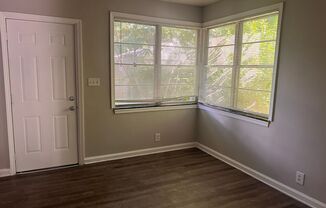 Recently Upgraded Cozy 2 bedroom 1 bath with Bonus Room