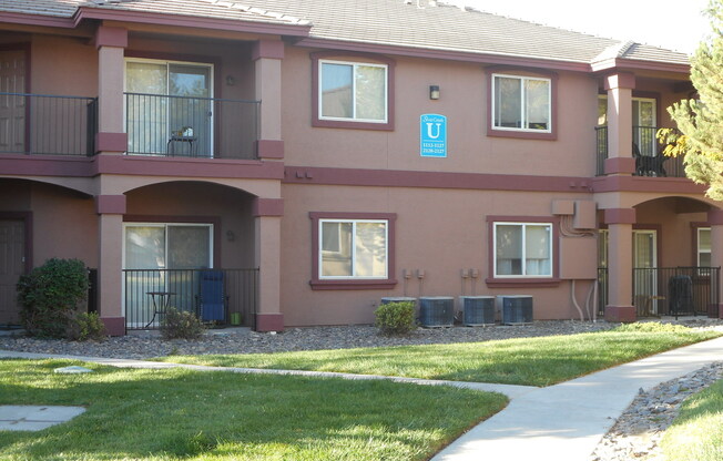 2 beds, 2 baths, $1,695