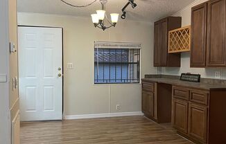 3 beds, 2 baths, $1,250