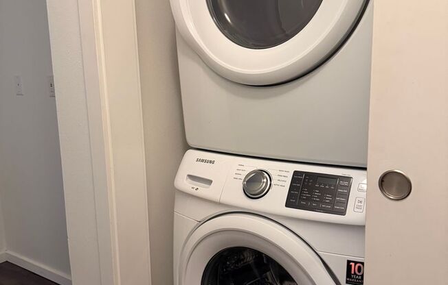 1 bed, 1 bath, 580 sqft, $1,299, Unit 209