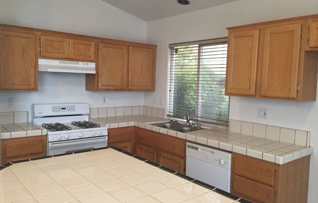 3 beds, 2 baths, $2,500