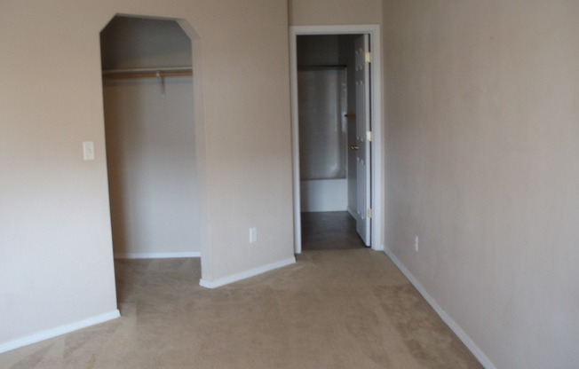 3 beds, 2 baths, $2,600