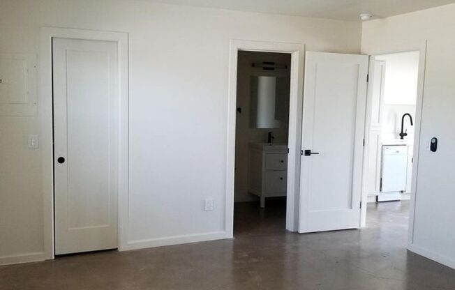 1 bed, 1 bath, $1,225