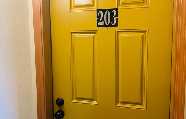 1 bed, 1 bath, 660 sqft, $1,195, Unit 4672 - 203