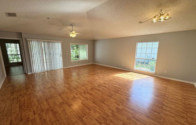 696 Hampton Downs Ct