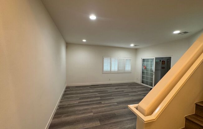 13358 Ramona Blvd, #B