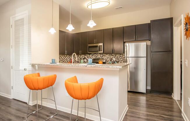 2 beds, 2 baths, 1,170 sqft, $1,570