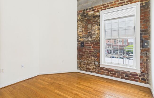 3 beds, 2 baths, 1,229 sqft, $1,710, Unit 4F