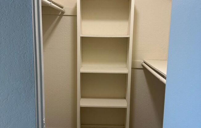 Studio, 1 bath, $1,350, Unit 28