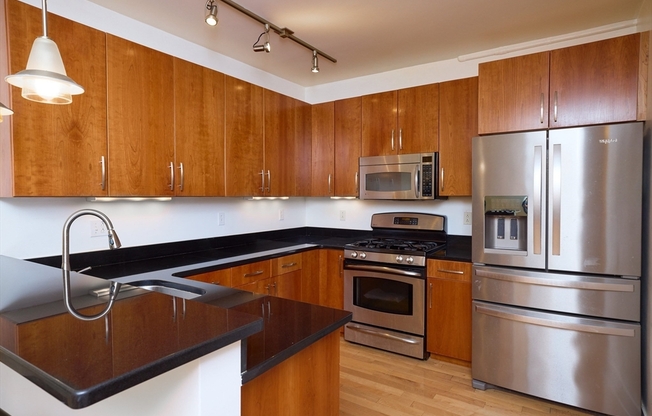 24 Bay State Rd Unit 5