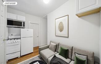 242 East 10th St