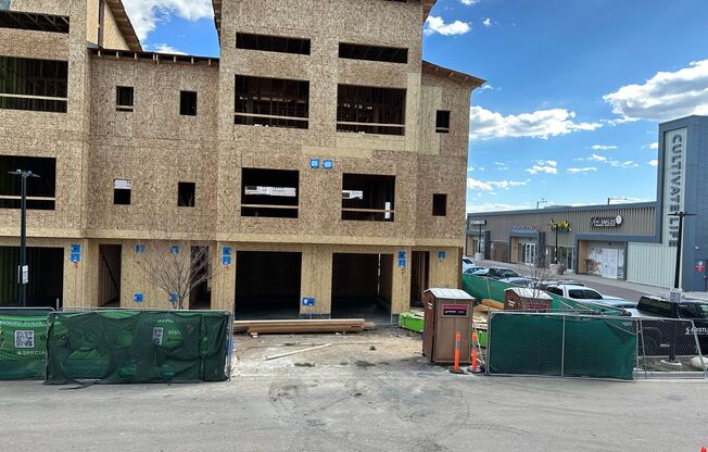 1 bed, 1 bath, 751 sqft, $1,995, Unit 212