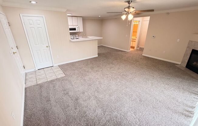 2 beds, 1 bath, 1,047 sqft, $1,217, Unit 07-301