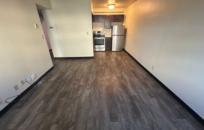 1 bed, 1 bath, $895, Unit 611