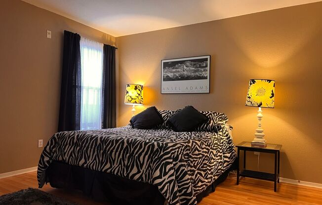 2 beds, 2 baths, $2,100, Unit # 2158