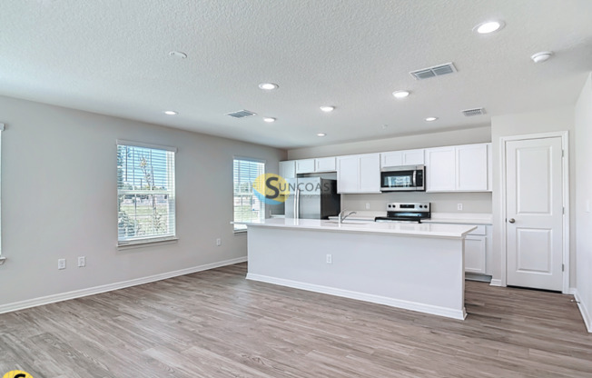 3821 SW 43 CT