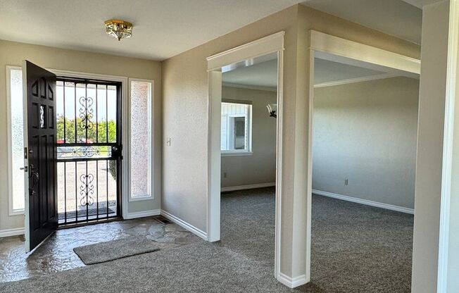 Large lower valley home, freshly remodeled, must see inside!