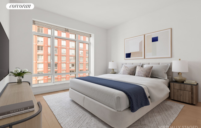 555 W 22 ST