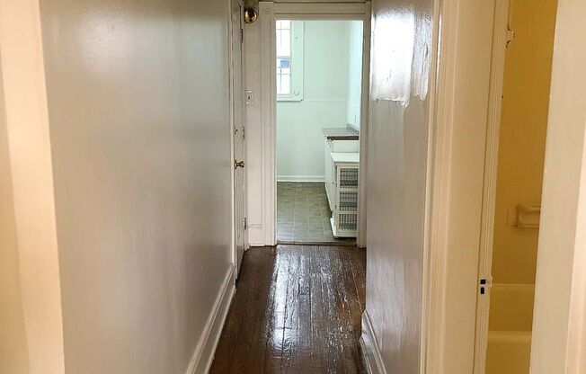 1 bed, 1 bath, $1,250, Unit 3