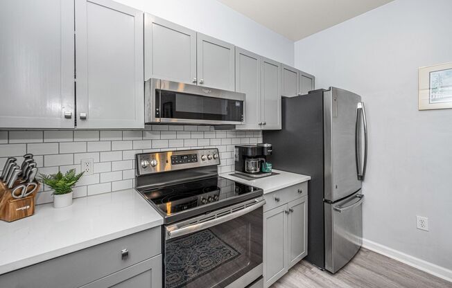 1 bed, 1 bath, $2,100