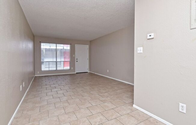 Studio, 1 bath, 319 sqft, $950, Unit 1B