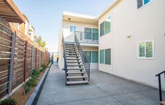 North Park Apartment Home: MOVE IN NOW!
