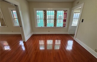 1 bed, 1 bath, 650 sqft, $2,200