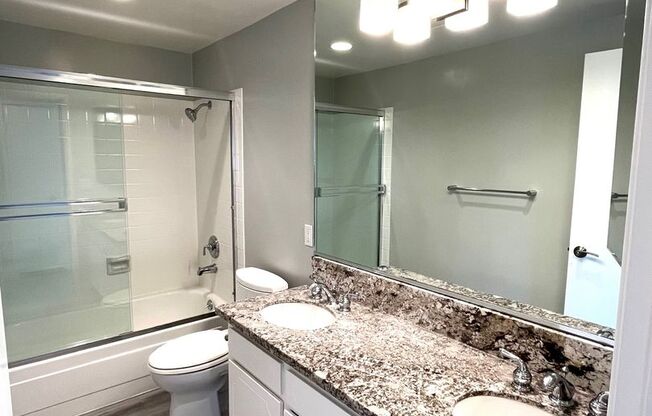 2 beds, 1 bath, 925 sqft, $3,695, Unit 320