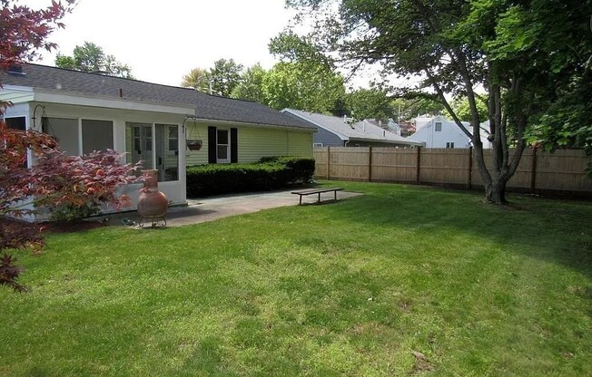 1247 TRAPELO RD