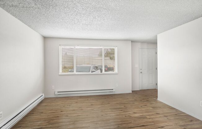 $500 Off RENT! Conveniently Located 2 Bedroom Townhome Style Apartment!