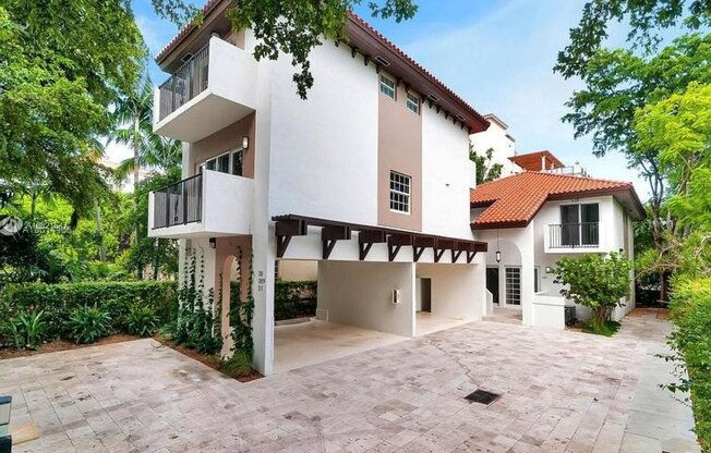 307 Majorca Ave # 307