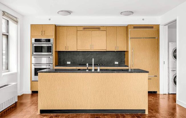 3 beds, 3.5 baths, 1,812 sqft, $20,000, Unit 10/11D