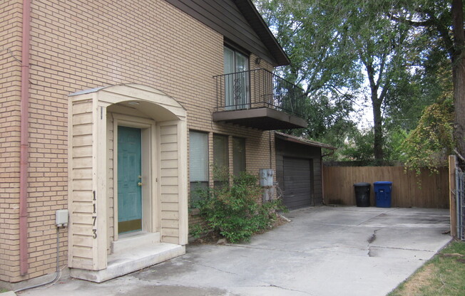 2 beds, 1.5 baths, $1,800, Unit 1173