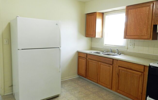 1 bed, 1 bath, 575 sqft, $900, Unit 5