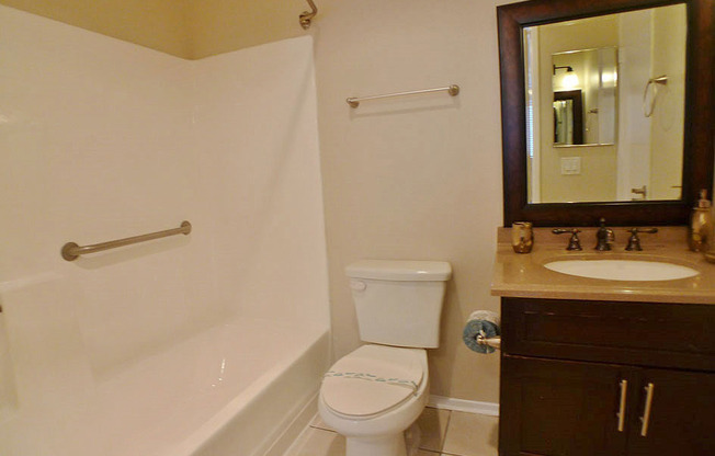 1 bed, 1 bath, 650 sqft, $2,095, Unit 216