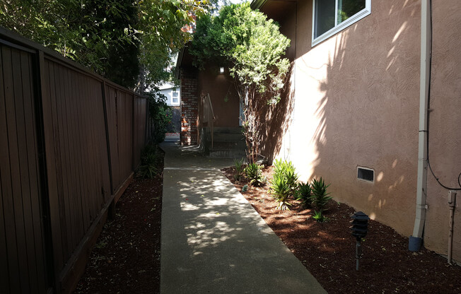 3 beds, 2 baths, $3,300