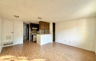 1 bed, 1 bath, 406 sqft, $650, Unit APT B