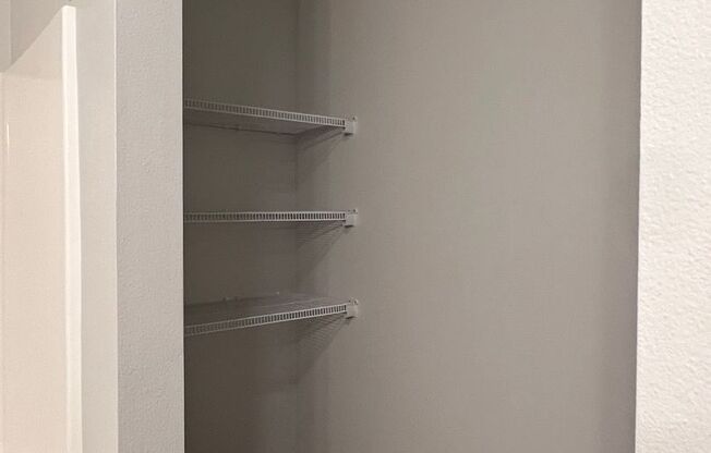 Studio, 1 bath, 655 sqft, $1,425, Unit WR 305-425