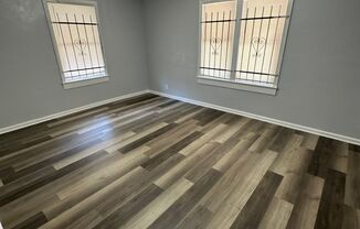 Fully renovated 2/1 single family residence available for immediate rent!