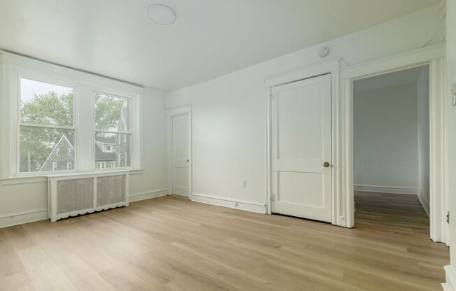 1 bed, 1 bath, 550 sqft, $1,233, Unit B6