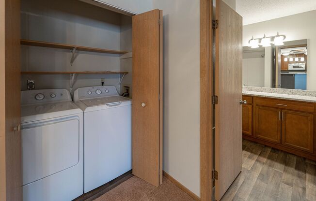 2 beds, 2 baths, 1,031 sqft, $1,425, Unit 3700112